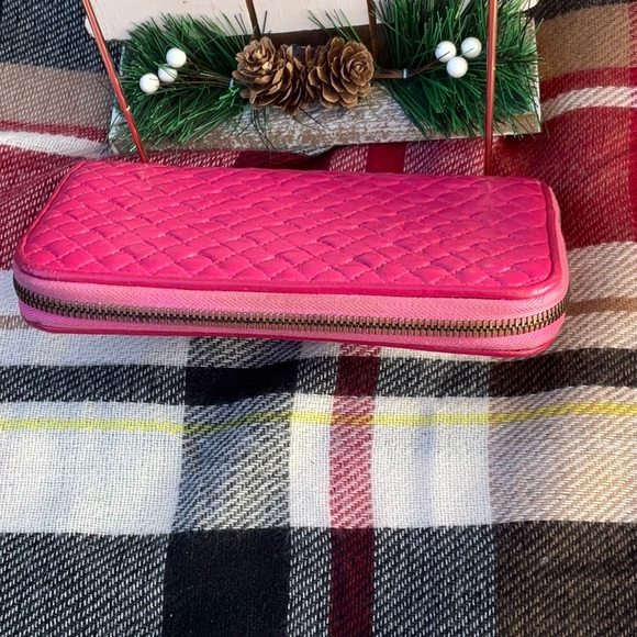 Botegga Veneta zippy  wallet - Picture 4 of 4